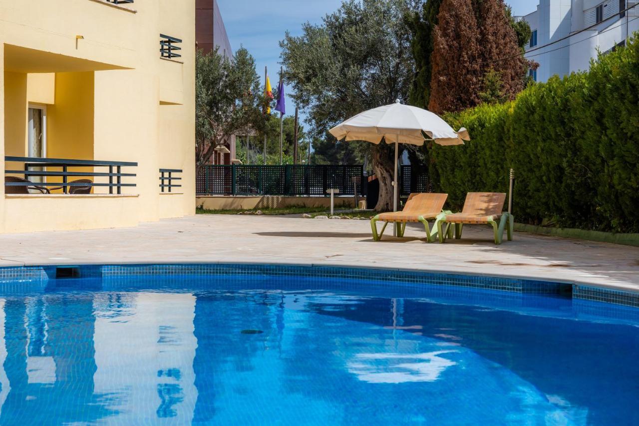 Holiday home Apto Con Terraza 203